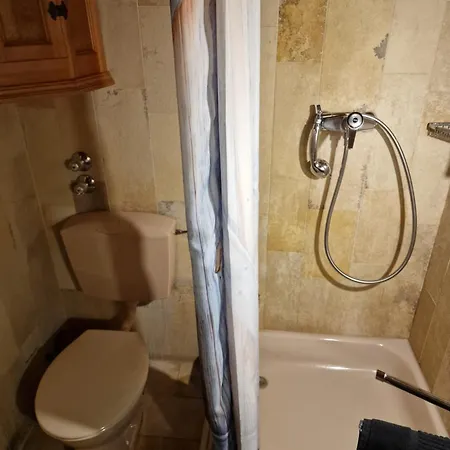 Perfektes Alpenrefugium Mit Huettencharacter