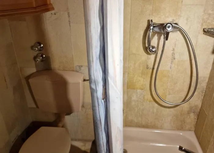 Perfektes Alpenrefugium Mit Huettencharacter